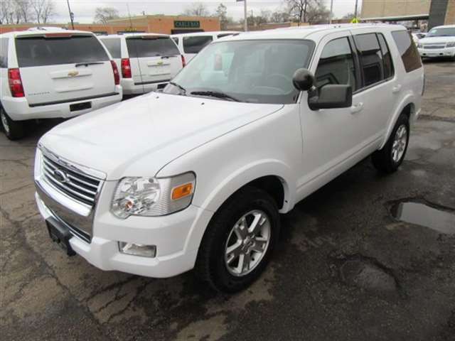 2010 Ford Explorer 4x4 XLT 4dr SUV